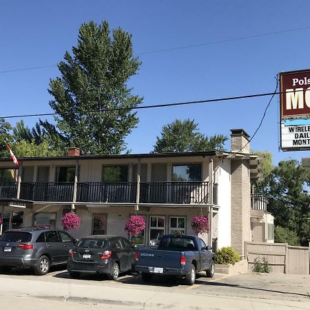 Polson Park Motel Vernon Exterior photo